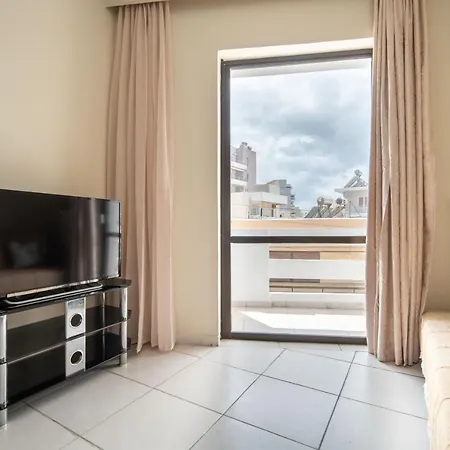 Family Seacoast ハニア